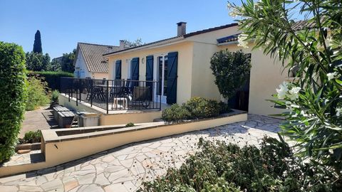 Nice village with all shops, groceries, chemist cafe/restaurant, 20 minutes from Beziers, 20 minutes from the motorway and 25 minutes from the coast. Comfortable single storey villa of traditional construction, with about 100 m2 of living space inclu...