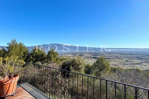 In a dominant position in the countryside between Bedoin and Mormoiron, facing the Giant of Provence, this rural property offers 413 m² of living space, fully renovated and divided into 7 flats (including three studio flats), set in over 6 hectares o...