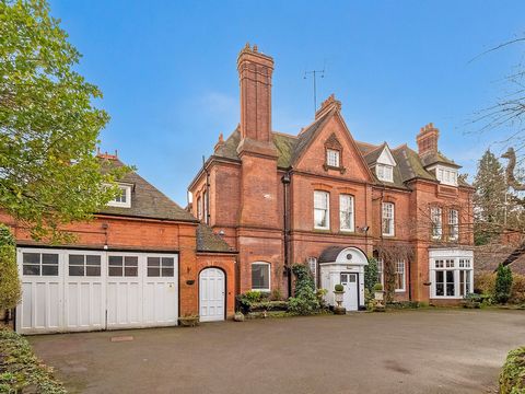 Fine and Country present this exceptional and historic real estate opportunity. Previously owned and occupied by the Lucas family of Lucas Industries, Gur-Mehar, one-time known as ‘The Dell’ is an exquisite Victorian Grade II listed family home exten...