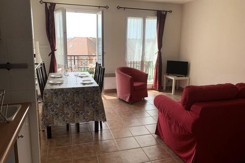 2 ROOM APARTMENT IN PORT-GUILLAUME / NEAR THE BEACH On the Port-Guillaume marina, 2-room duplex apartment with a capacity of 4 people, on the 3rd floor without elevator. With an area of ​​approximately 45m², the apartment includes: a living room (wit...