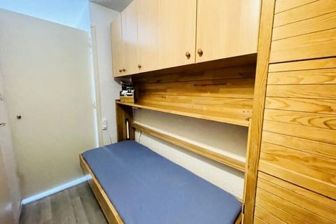 Prachtige studio van 28 vierkante meter gelegen in &àgrave; De kamer-les-alpes. Array Ik ben blij je te mogen verwelkomen in mijn charmante studio van 28 vierkante meter met BALKON, gelegen in het hart van de stad. op de 3e verdieping met LIFT en gel...