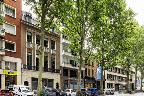 Verblijf in dit charmante 50 m² gelegen in het hart van Lille, vlakbij de Grote Markt en het oude Lille, ideaal voor 1-4 personen. Ontdek dit comfortabele appartement op de 3e verdieping met lift, voor een aangenaam verblijf in het hart van Lille. Me...