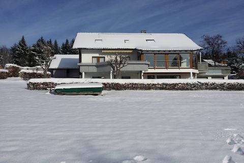 El pintoresco pueblo de Kniebis se encuentra directamente en la carretera principal de la Selva Negra y es un destino turístico popular tanto en verano como en invierno. Enclavado en un paisaje idílico de prados, bosques, brezales y páramos, ofrece l...