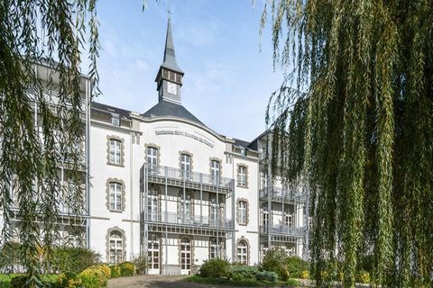 Aan de Côte Sauvage, aan de westkant van het schiereiland Guérande, is Le Croisic een charmante vissershaven in Loire-Atlantique, op 25 km van Saint-Nazaire en 11 km van La Baule. Het Croisic-resort heeft het label 