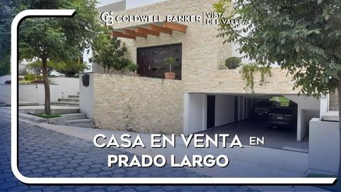 Casa en venta en Prado Largo, exclusivo lugar de gran quietud, tranquilidad, confort y seguridad ya que cuenta con un estricto control de acceso al fraccionamiento obteniendo una máxima vigilancia ..En el corazón de Zona Esmeralda rodeado de centros ...