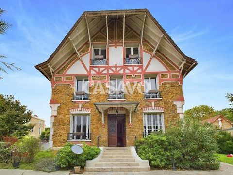 Casavo offers for sale this house of 10 rooms of approximately 300 m2 located in Enghien-les-Bains. This exceptional stone house is a rare opportunity. Ideally situated just steps from the lake and the city center. Built on a wooded plot of 670 m², t...