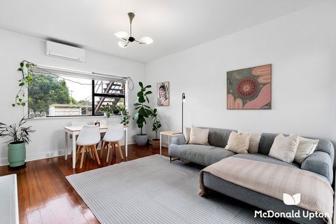 Refreshed and revitalised to offer the quintessential Essendon lifestyle, this ground-floor retreat, one of just four in its boutique complex, delivers refined, relaxing living by the best of Buckley Street. Its dimensions far outshining the norm, an...