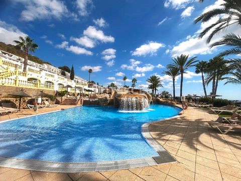 Sea View Apartments in a Private Complex Close to the Beach and the Town Center of Calpe Nestled in the desirable town of Calpe, these sea-view apartments offer an exquisite living experience. Calpe, a picturesque coastal town on the Mediterranean sh...