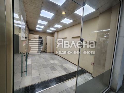 Yavlena offers for sale a great unfurnished shop 22sq.m. on blvd. Vitosha, ideal center, located on the ground floor with a wonderful opportunity to develop a variety of commercial business activities. We have a basement with an area of 21sq.m. which...