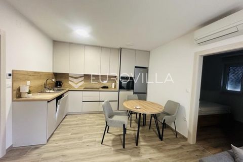 In the wider part of the city, Valdebek, there is this comfortable NKP 52 m2 apartment, located on the ground floor of a new residential building. The apartment consists of an entrance hall, living room and kitchen, one bedroom, bathroom. From the li...