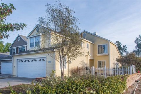 Charming Cape Cod Style Home with Panoramic Views in Evergreen Lakeview. Discover this stunning Cape Cod style gem at the end of a serene cul-de-sac in the coveted Evergreen Lakeview neighborhood. Enjoy breathtaking, panoramic views from the mountain...