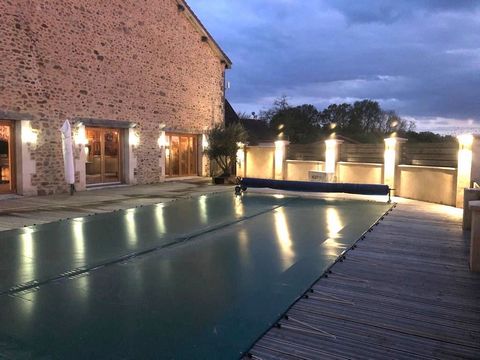 Set on the gateway to the Dordogne, in a pretty calm elevated hamlet, you discover this chic barn restoration. Step into the grand luminous entrance, with exceptional space and comfort. Perfect for entertaining, family and guests in true style. Numer...