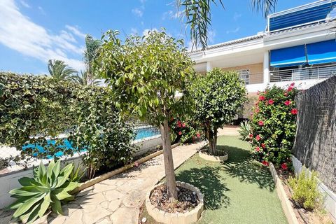 This spacious townhouse offers a comfortable stay with three bedrooms, accommodating up to seven people (maximum six adults). The property is pet-friendly, allowing you to bring along your furry friends for a relaxing getaway. With a 183 m² area, it ...