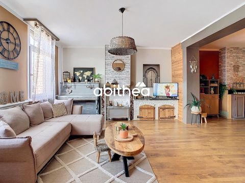 !! EXCLUSIVELY IN YOUR ABITHEA AGENCY!! BEAUTIFUL TOWNHOUSE IN SOUGHT-AFTER AREA + 3 BEDROOMS + OFFICE + GARDEN + OUTBUILDINGS We are pleased to present to you exclusively, this pretty house ideally located in the town of Sainte-Catherine, close to a...