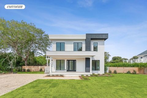 Discover your new home in Ditch Plains, just four blocks from the renowned surf breaks. This newly constructed traditional residence spans over2,200 square feet and features 4 bedrooms,3.5 bathrooms, and a host of modern amenities.Upon entering, the ...