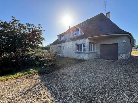 A vendre, superbe maison familiale entièrement rénovée, située à Poilly-lez-Gien (Loiret), à seulement 1h30 de Paris, 55 min d'Orléans et 1h de Bourges. Caractéristiques principales : Superficie habitable : 164 m² Nombre de pièces : 9 Nombre de chamb...