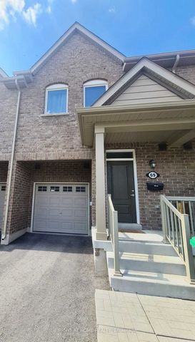 Sun filled, Modern, Luxurious, Spacious Open Concept Townhouse. 9 foot ceilings. 3 Bedrooms, 3.5 bathrooms. Cozy Terrace From Kitchen overlooking greenspace. Perfect spot to sit and relax. Breakfast bar seating. Modern upgraded light fixtures. Finish...