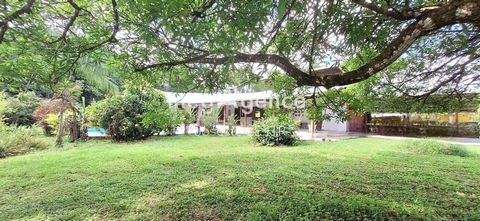 Maison d'architecte 6 pièces à Mogès Stoupan