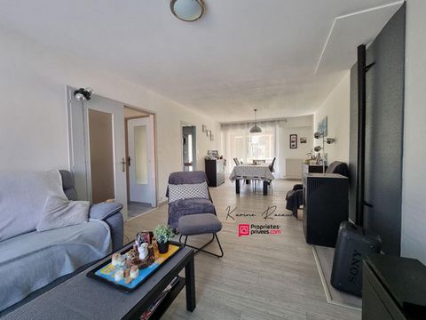 La Roche sur Yon 85000 -- maison 5 chambres prix de vente : 246000 euros honoraires charge vendeur. La maison est située dans le quartier du Bourg sous La Roche, elle est composée d'une grande entrée, avec coin bureau, placard et wc, un grand séjour ...