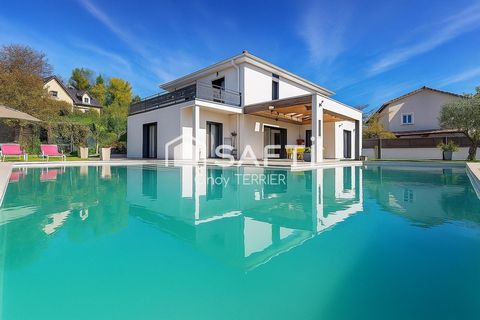 Villa contemporaine de 217 m² avec piscine en L — calme, élégance et confort absolu