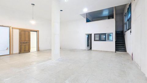 espace commercial de 170 m2 & dépendances
