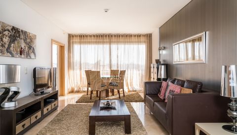 Luxurious apartment for sale, with swimming pool , near the beach , inserted in a private condominium in  Vilamoura Marina , a  luxury area of the Algarve, Portugal . With good areas, designed for holidays or to reside, with all the necessary ameniti...