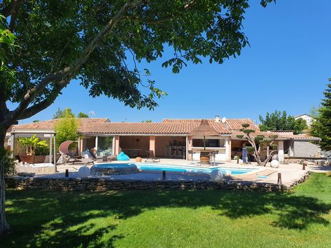 Dpt Hérault (34), à vendre MONTADY maison P7 470m² surface utile - Terrain de 1 613,00 m² avec piscine