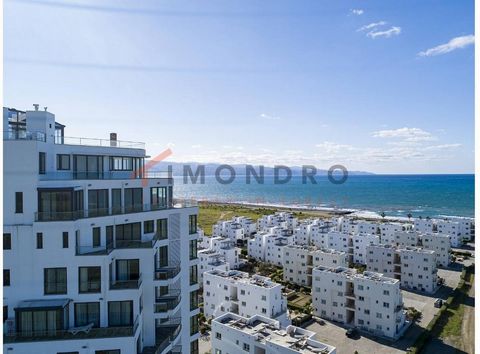 The apartment offers a view to the sea. Wake up with an exquisite view every morning. The beach is easily accessible from the apartment and approx. 0-500 m away. The closest airport is approx. 50-100 km away. The apartment offers a living space of 47...