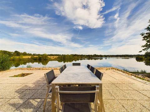 EXCLUSIVE TO BEAUX VILLAGES! Private main house plus rental accommodation, bar/restaurant and a large privately owned lake. An opportunity like this is very rare! For those who have the wish to own a large lake, this is an opportunity that can make t...