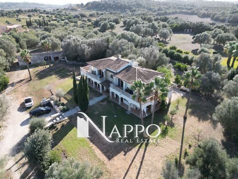 Nappo Real Estate offers for sale this prestigious Mallorquin house with great charm in the picturesque village of Muro.This property is ideal for any client who wants an independent solution with various possibilities of use and expansion.The proper...