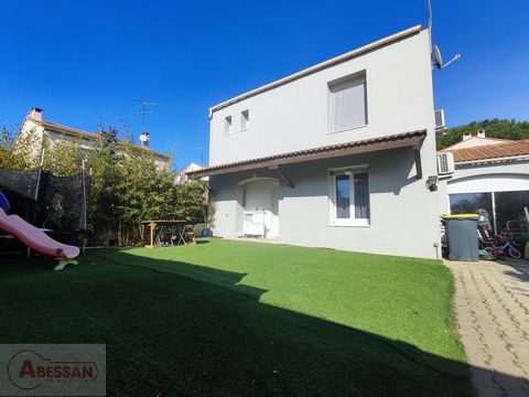For sale in Lunel North Sector (34) discover this beautiful independent villa, in a sought-after quiet area including: entrance, living room opening onto veranda of 18M2, a large equipped kitchen opening onto the garden, a bedroom, a toilet with wash...