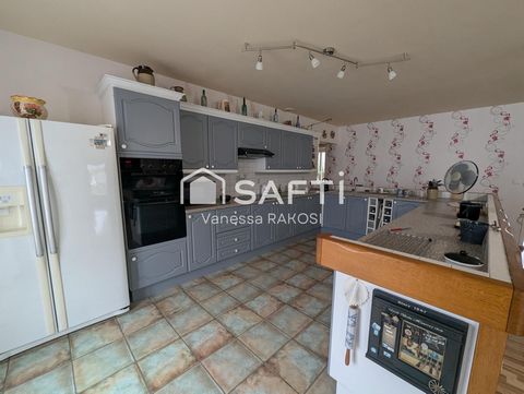 Maison de plain-pied 140 m² (2003) avec cheminée, sur 3936 m² de terrain