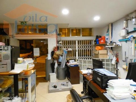 Loja à venda no centro de Valadares, em Vila Nova de Gaia! Esta espaçosa loja, com 240 m², está localizada numa área movimentada e apresenta um negócio em pleno funcionamento. A venda desta loja pode ser efetuada em conjunto com o negócio atual, a qu...