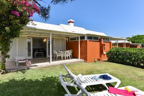 Bungalow with 2 bedrooms is located in the centre of Maspalomas, next to Campo Internacional and a short drive from the beaches of Maspalomas and Meloneras. This holiday accommodation is distributed on one floor, ideal for the elderly or people with ...