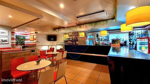 Café/Snack-Bar PRIMAVERA, with terrace, games room, bar and kiosk, located in the 