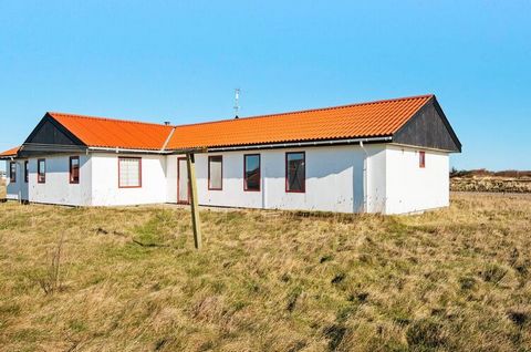 On a 2500 m & # 178; large natural plot approx. 400 from the North Sea, you have the opportunity for a relaxed holiday in this holiday home with its own swimming pool, whirlpool and sauna. There is a swimming coach, and if you need to get warm after ...