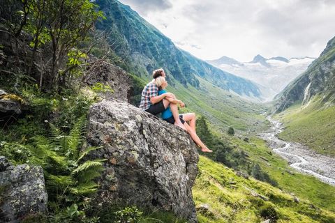 Breng uw volgende vakantie door in comfortabel ingerichte vakantieappartementen met een geweldig uitzicht op het groene landschap en de Großvenediger en de Kitzbüheler Alpen. Hier beleeft u een fantastische vakantie vol zon, sportieve hoogtepunten en...