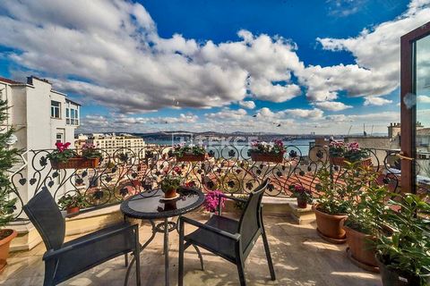 Boutique Hotel with Bosphorus View in İstanbul Beyoğlu The boutique hotel is situated in Beyoğlu Cihangir, one of the most visited areas in İstanbul. With its cafes, pubs, restaurants, and famous brands the area is preferred by tourists throughout th...