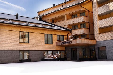 A high-quality, modernly furnished apartment with lots of natural wood and natural stone awaits you in Schröcken - a sunny high plateau in the middle of the mountains of the Bregenzerwald. In winter there are 88 lifts and around 305 kilometers of slo...