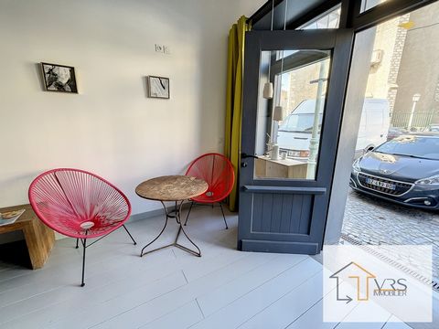 Located in the heart of the village of Sigean, VRS IMMOBILIER offers you an ideal location for this magnificent recently renovated village house. A rare opportunity for a property with a perfect blend of authenticity and modern comfort. The house off...