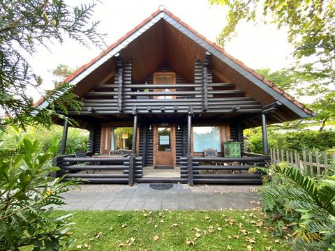 The holiday home with a good 60 m² is located in the small district of Metternich in the municipality of Weilerswist on the outskirts. The log house with terrace and balcony is surrounded by a beautiful, large garden with old trees. There are 2 bedro...