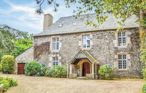 Own a piece of French history with this impressive 4 bed, 2 bath 17th century manor house situated on the outskirts of Taulé near the pretty town of Morlaix and less than 10 minutes to the beautiful north coast beach of Carantec. Once owned by French...