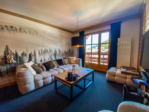Beautiful 2 Bed CLASSIC FREEHOLD apartment for in Arc 1950 -Hameau du Glacier RARE AND GREAT RENTAL OPPORTUNITY - Located in the ski in-ski out Hameau du Glacier building, this charming apartment of nearly 45 m2 and includes a superb refurbished livi...