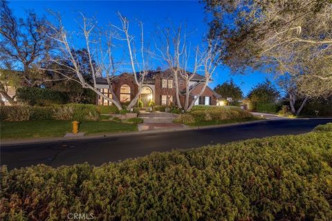 ***Welcome to the exquisite Pinnacle Collection by Toll Brothers in award winning 24 hour guard gated Coto de Caza and make 41 Panorama a Done Deal!*** Located on the west - southwest facing sunset side of Upper Panorama, this resort-like yard featur...