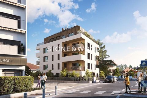 Nestled in a sought-after district in Annecy, close to the lake and all amenities, 3-bedroom flat of 113.41 sqm on the 3rd floor of a 4-storey luxury residence. It comprises a large living room with a dining room, lounge and kitchen leading onto a lo...