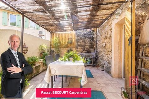 Opportunity: Privileged and quiet area in Fontaine De Vaucluse 84800, 50 meters from the central square of the village and shops, magnificent village house of 97m2 is offered exclusively by Pascal BECOURT, 2 bedrooms with a large living room of more ...