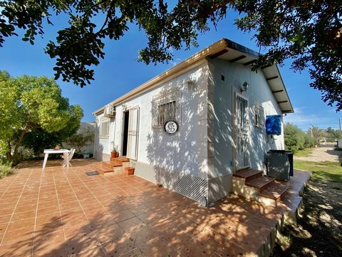 Located in . This modular house is set on a 1000 square meter plot which has boarders of fencing and walls. At the entrance is a double sliding gate. As you entre he plot there are several Olive trees , a couple of Almond trees and a fig tree, and a ...