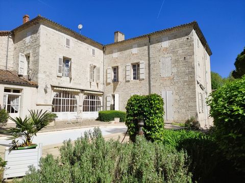 This is a very beautiful house of character of about 400m2 of living space plus outbuildings and adjoining land. The main house consists of a first level of 265 m2 with an entrance, an office, a living room, a kitchen and dining room, a pantry, 2 bed...