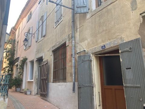 To be seized, in Cazouls les beziers, in exclusivity house of 142 m2 to renovate possibility of dividing into two houses of 58 m2 and 89 m2 TO SEE 94000€ contact Pierre at ... real estate advisor registered with the R.S.A.C. of Montpellier under the ...