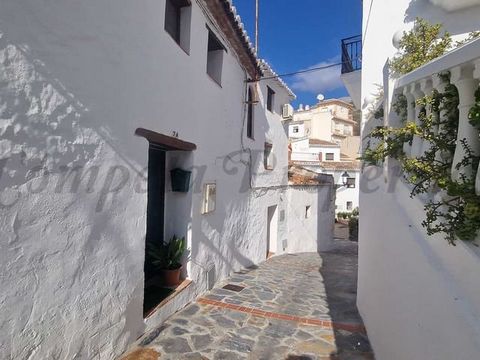 Townhouse located on the edge of the pretty white village of Sedella with parking closeby.The house is full of character and rustic features including beamed ceilings, antique doors and terracotta tiled floors.It has plenty of outdoor space including...